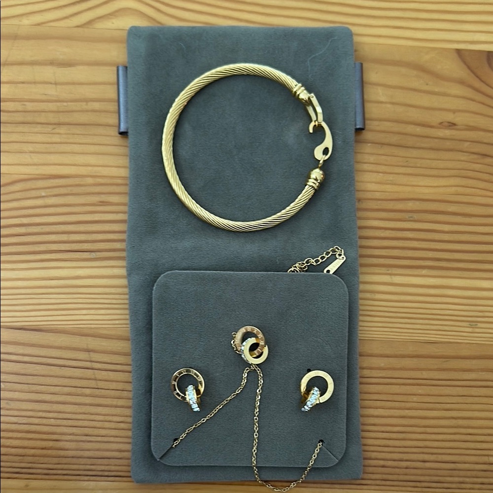 Elegant Gold-Tone Fashion Jewelry Set